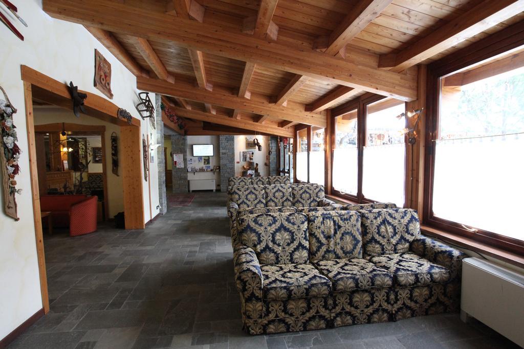 Hotel Alpechiara เพร-แซงต์-ดีดีเย ภายนอก รูปภาพ