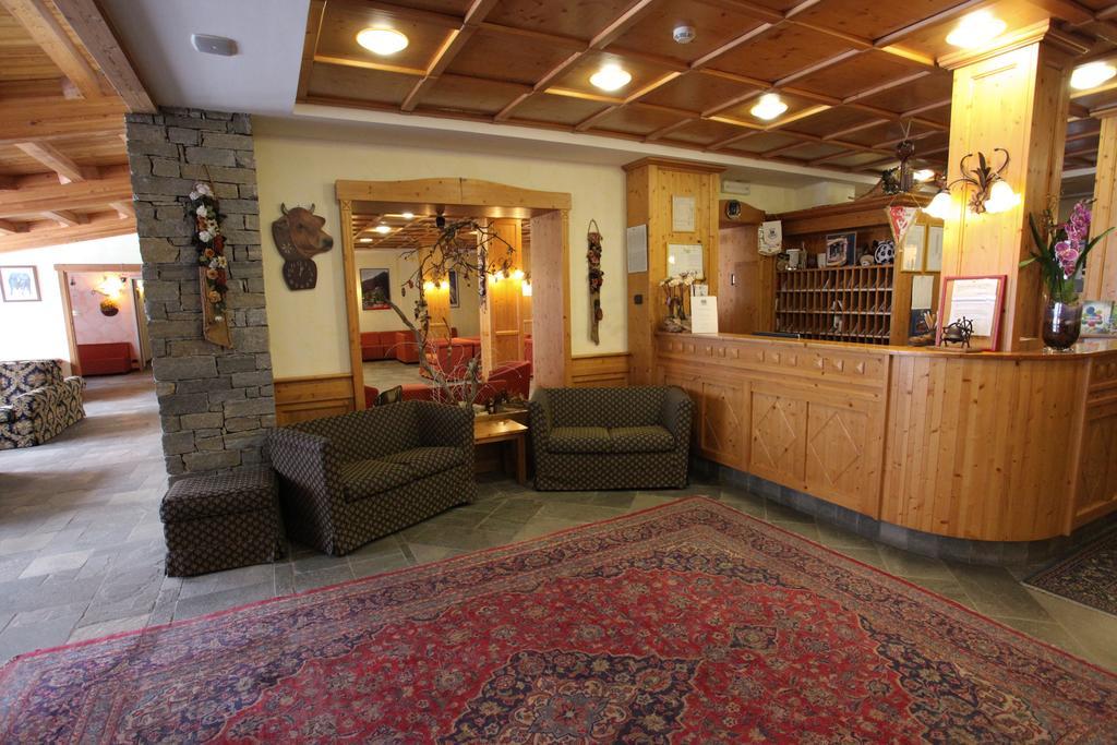 Hotel Alpechiara เพร-แซงต์-ดีดีเย ภายนอก รูปภาพ