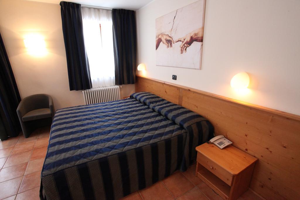 Hotel Alpechiara เพร-แซงต์-ดีดีเย ภายนอก รูปภาพ