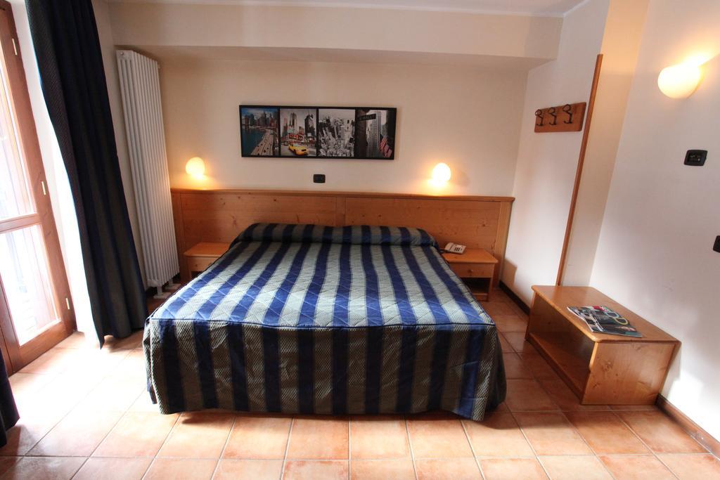Hotel Alpechiara เพร-แซงต์-ดีดีเย ภายนอก รูปภาพ